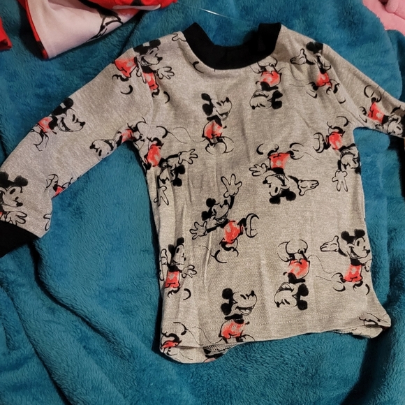 Pj Set Disney Mickey Mouse 12 months 4 Piece Unisex Boys New NWT - Picture 3 of 16